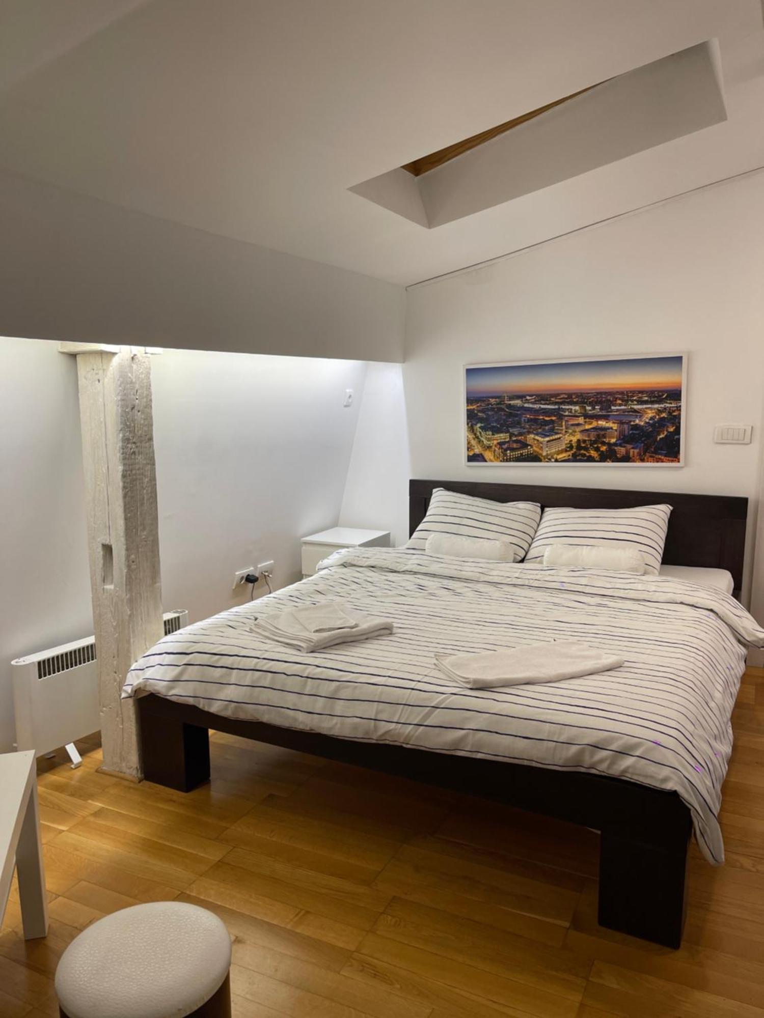 Double Bedroom Apartment In Belgrad Exteriör bild